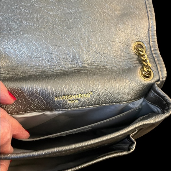 Marssharing Tokyo Sling Silver Crossbody adjustable chain strap inner pockets - Picture 5 of 8